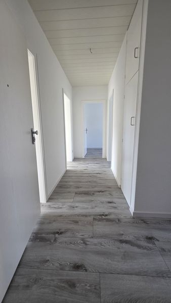 Erstbezug nach Sanierung: Neues Zuhause mit drei Zimmern und Balkon in Langenhagen